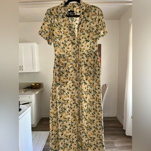 Urban outfitters button up floral dress with pockets